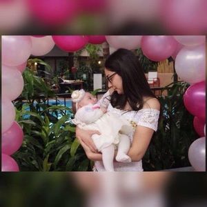 Meet your Posher, Carine